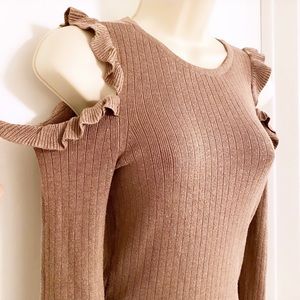 WHBM | Ruffled Cold-Shoulder Sweater Top in Heather Mink size XS